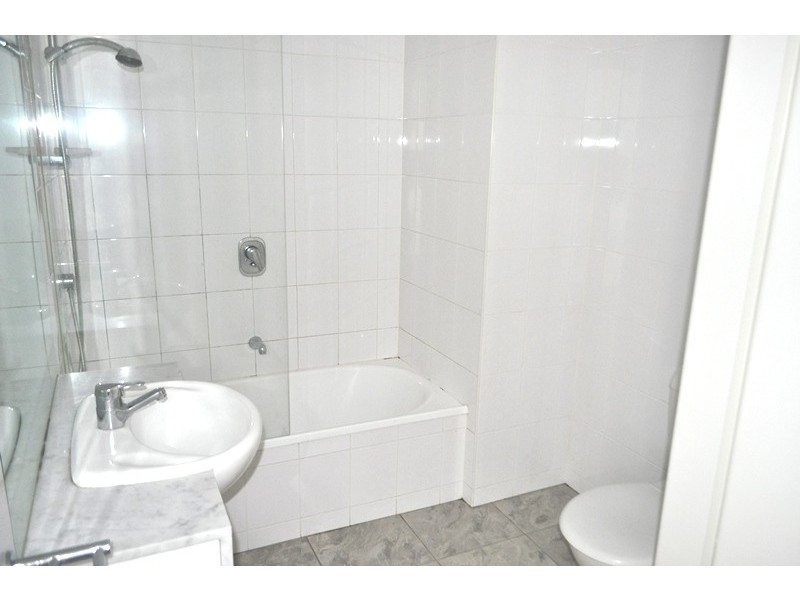 REF 21248/173 City Road, Southbank VIC 3006