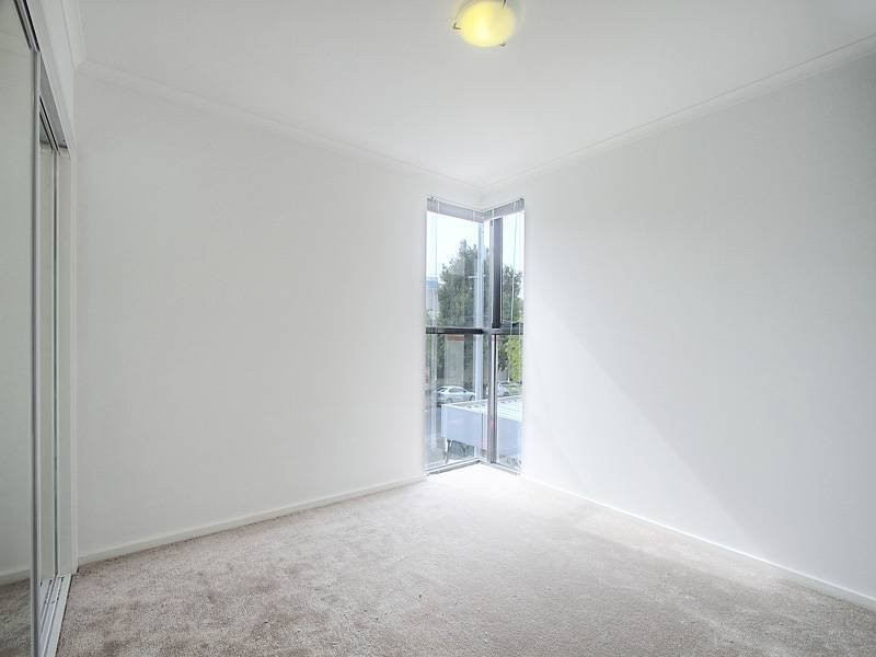 REF 20907/63 Dorcas Street, South Melbourne VIC 3205