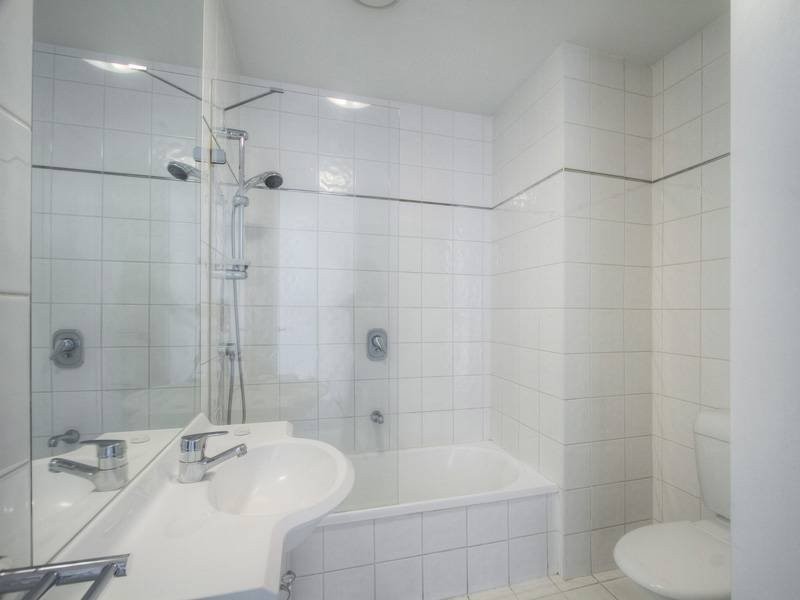 REF 20907/63 Dorcas Street, South Melbourne VIC 3205