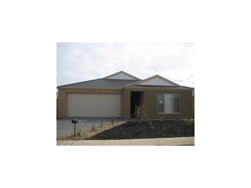 2 Ribbon Close, Point Cook VIC 3030