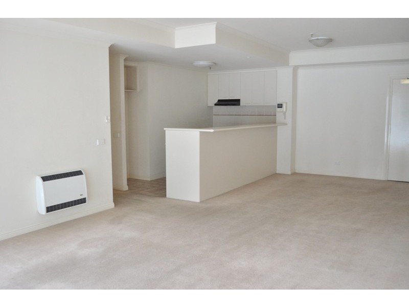 REF 21092/83 Queensbridge Street, Southbank VIC 3006