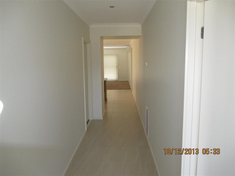 10 Fireside Avenue, Point Cook VIC 3030