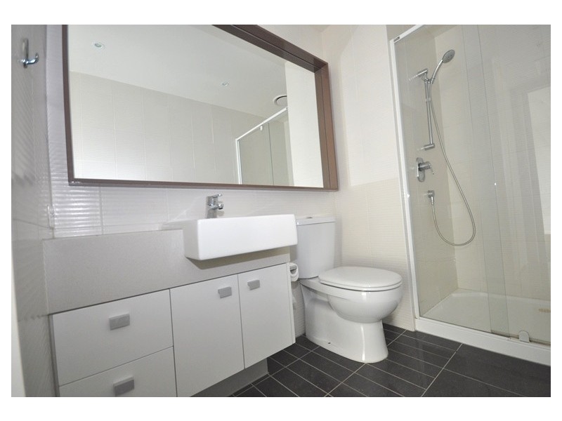 REF 21261/63 Whiteman Street, Southbank VIC 3006