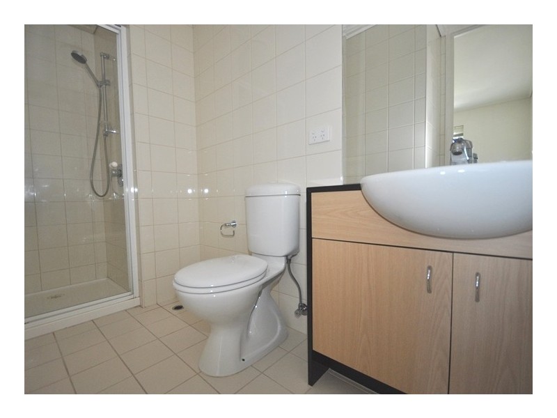 REF 21268/83 Whiteman Street, Southbank VIC 3006