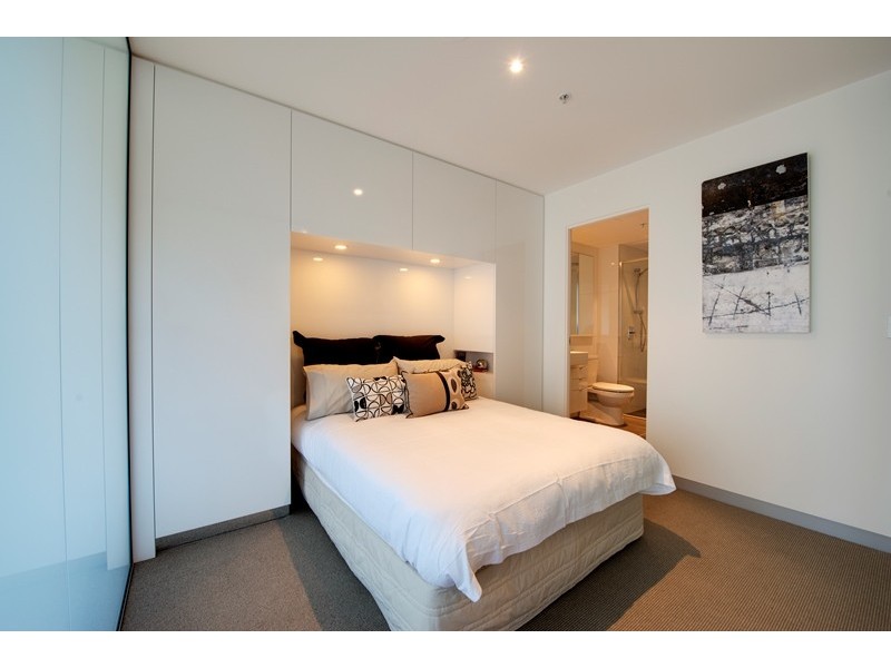 2405/53 Batman Street, West Melbourne VIC 3003