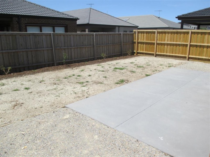 19 Heatherbell Avenue, Point Cook VIC 3030