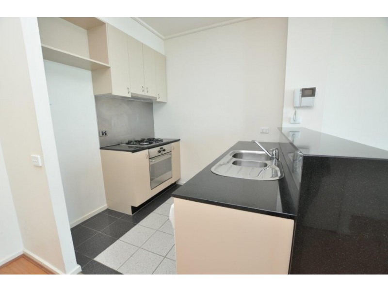 REF 21280/83 Whiteman Street, Southbank VIC 3006