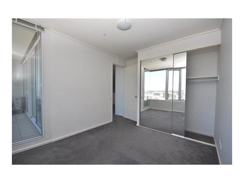 REF 21282/83 Whiteman Street, Southbank VIC 3006