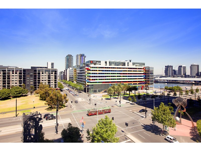 602/18 Waterview Walk, Docklands VIC 3008