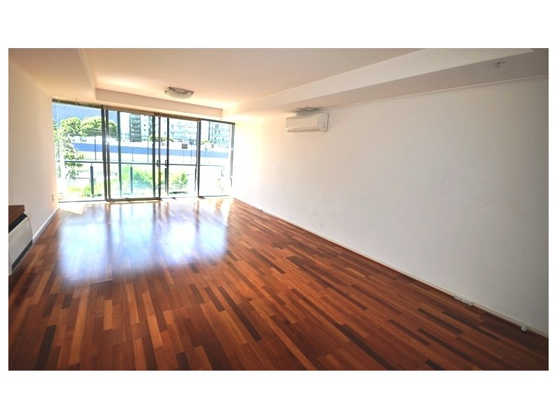 REF 21285/88 Park Street, South Melbourne VIC 3205