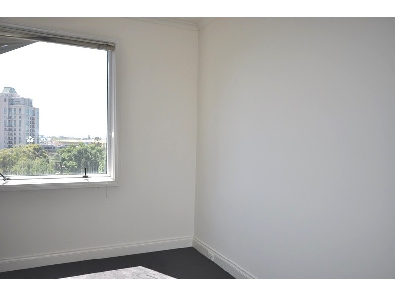 REF 21287/33 La Trobe Street, Melbourne VIC 3000