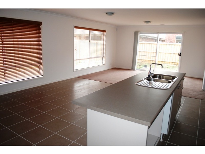 25 Rivulet Drive, Point Cook VIC 3030