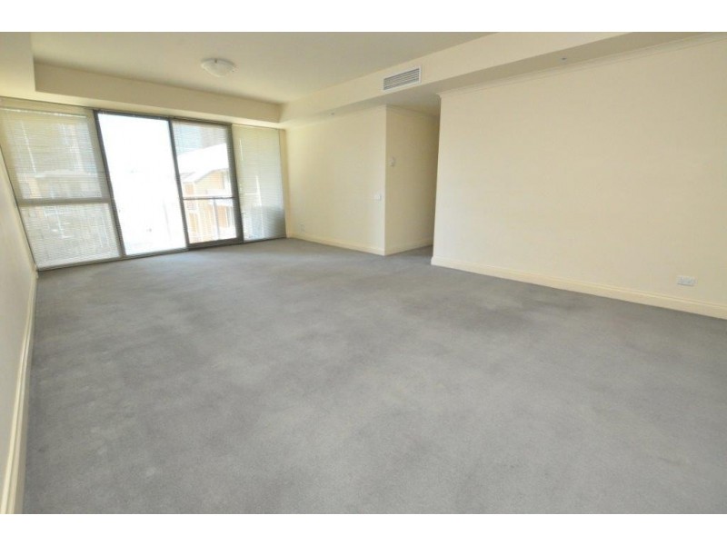 REF 21304/33 La Trobe Street, Melbourne VIC 3000