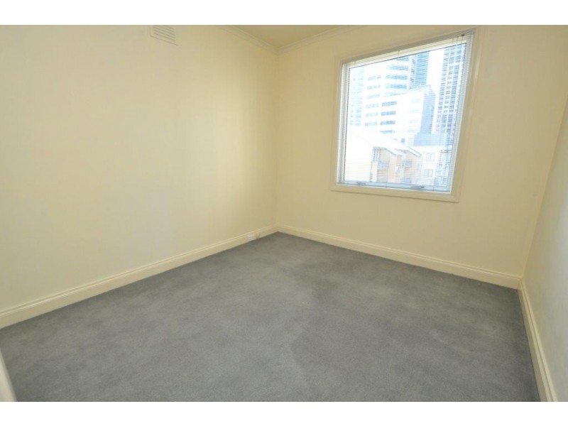 REF 21304/33 La Trobe Street, Melbourne VIC 3000