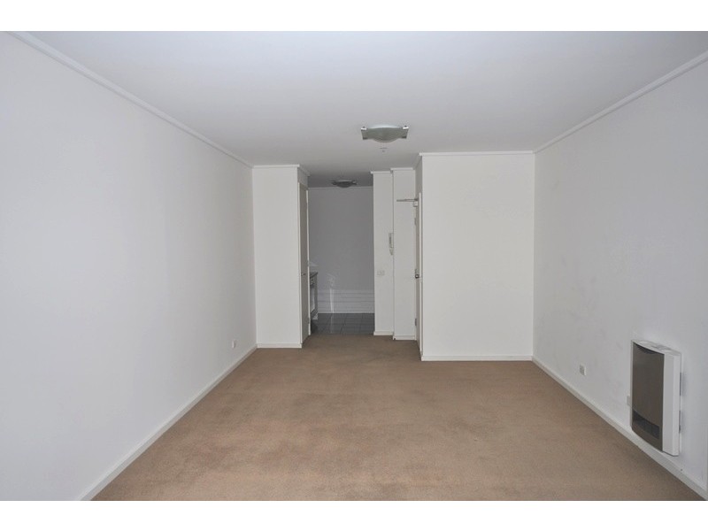 REF 21325/173 City Road, Southbank VIC 3006
