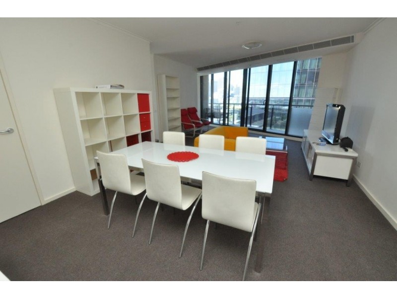 REF 21326/63 Whiteman Street, Southbank VIC 3006