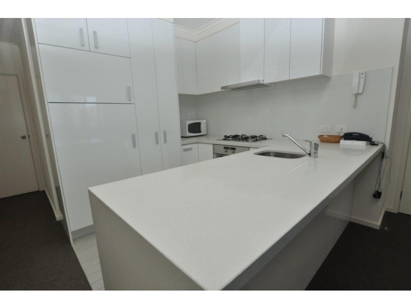 REF 21326/63 Whiteman Street, Southbank VIC 3006