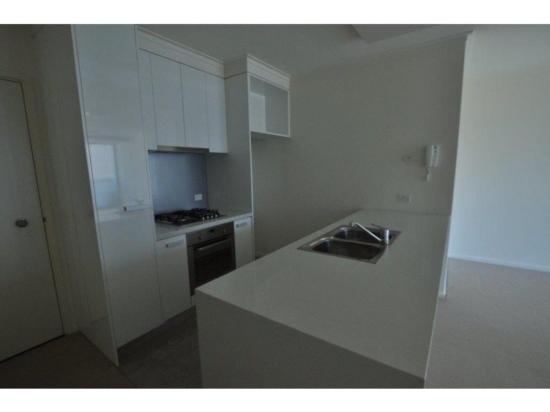 REF 21327/180 City Road, Southbank VIC 3006