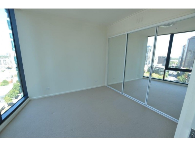 REF 21327/180 City Road, Southbank VIC 3006