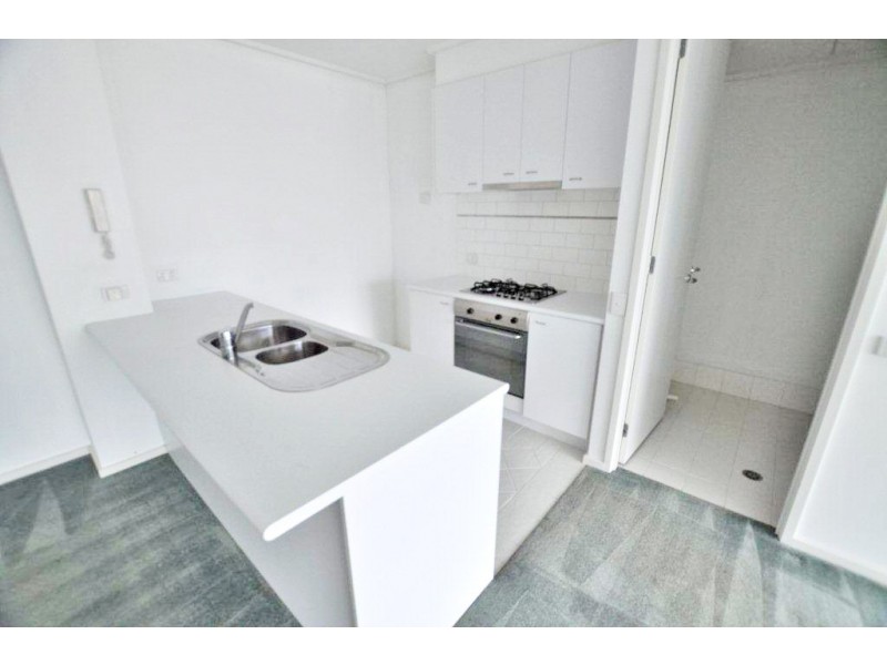 REF 21328/28 Bank Street, South Melbourne VIC 3205