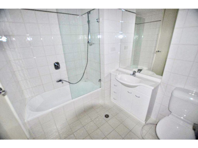 REF 21328/28 Bank Street, South Melbourne VIC 3205