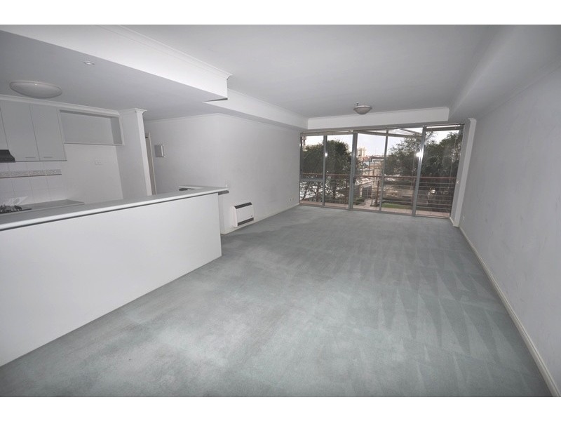 REF 21330/83 Queensbridge Street, Southbank VIC 3006