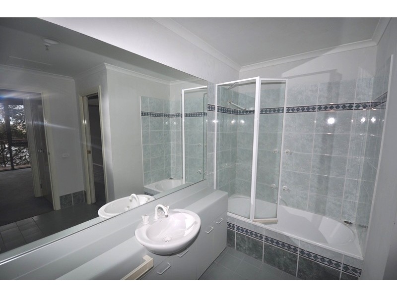 REF 21330/83 Queensbridge Street, Southbank VIC 3006