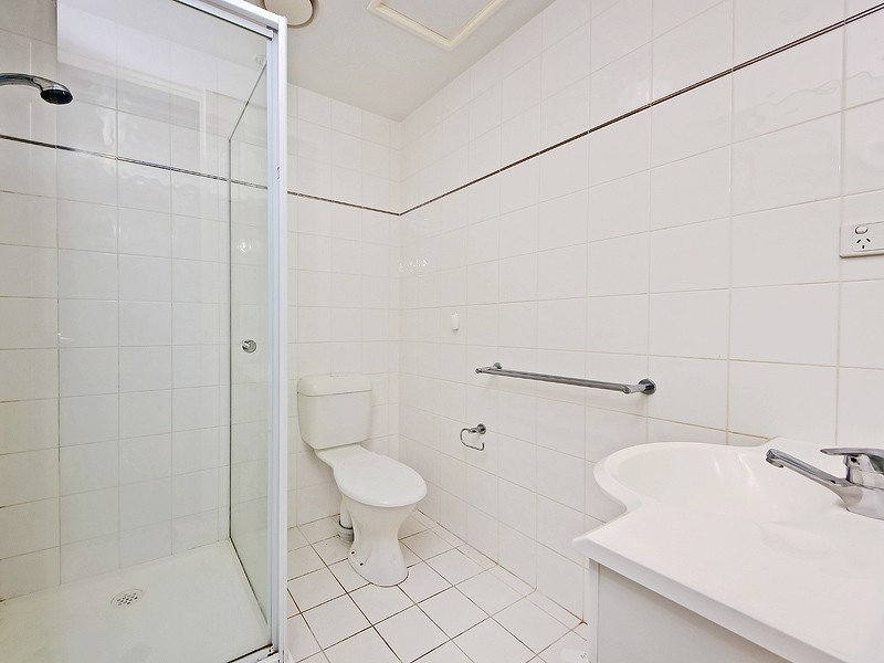 REF 21348/63 Dorcas Street, South Melbourne VIC 3205