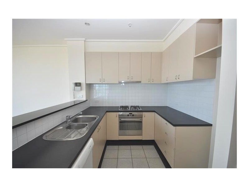 REF 21351/83 Whiteman Street, Southbank VIC 3006