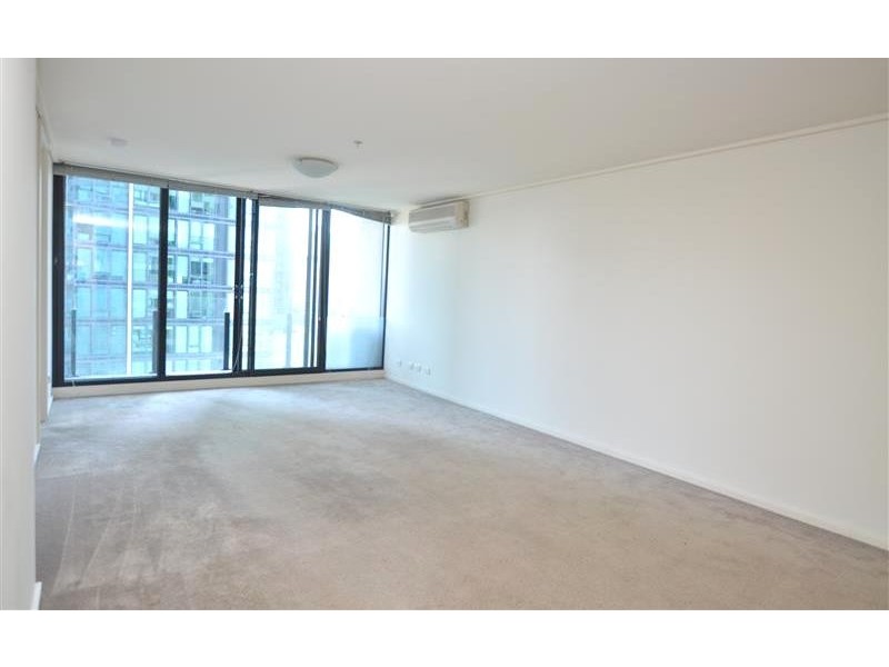 REF 21352/163 City Road, Southbank VIC 3006