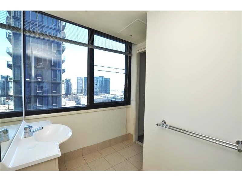 REF 21352/163 City Road, Southbank VIC 3006