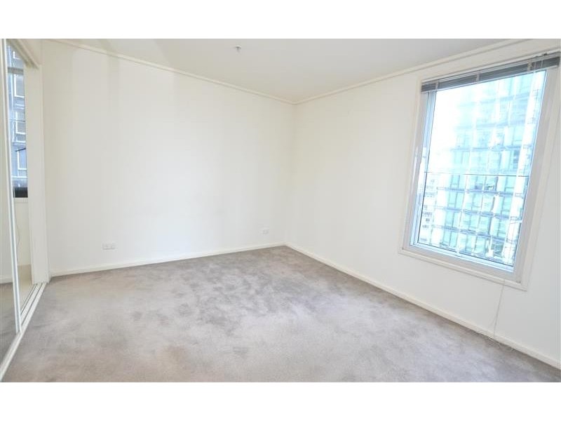 REF 21352/163 City Road, Southbank VIC 3006