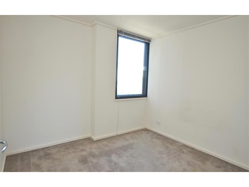 REF 21352/163 City Road, Southbank VIC 3006