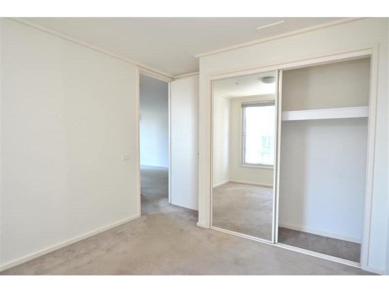 REF 21352/163 City Road, Southbank VIC 3006