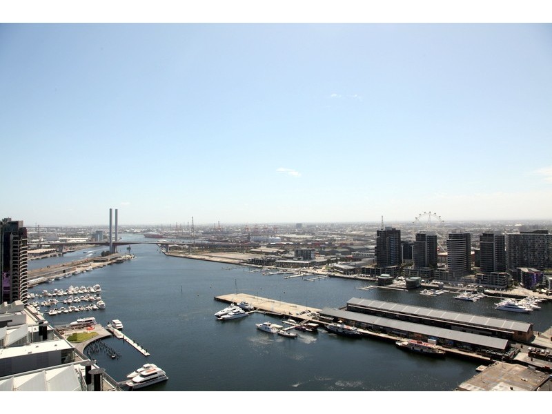 3303/100 Harbour Esplanade, Docklands VIC 3008