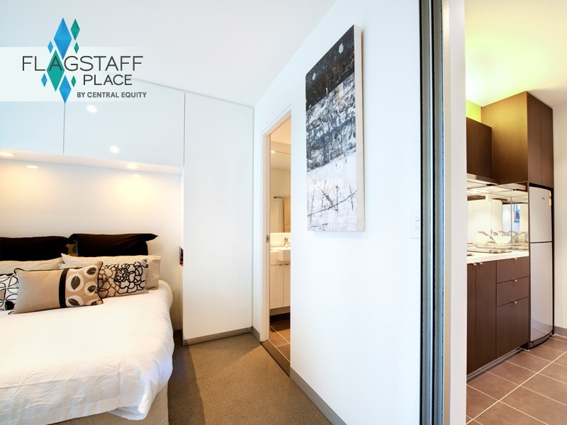 2/53 Batman Street, Melbourne VIC 3000