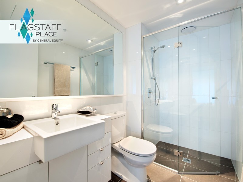 2/53 Batman Street, Melbourne VIC 3000