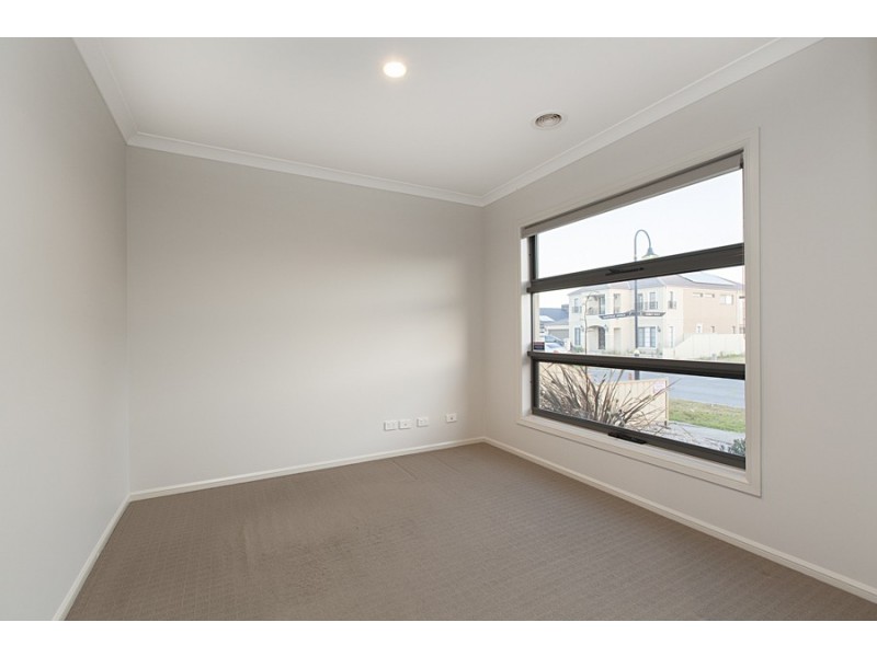 28 Ranfurlie Avenue, Point Cook VIC 3030