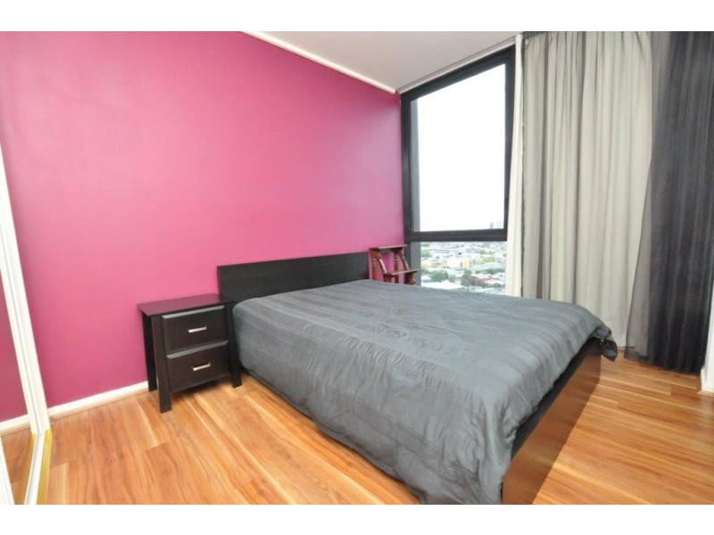 REF 21373/100 Kavanagh Street, Southbank VIC 3006