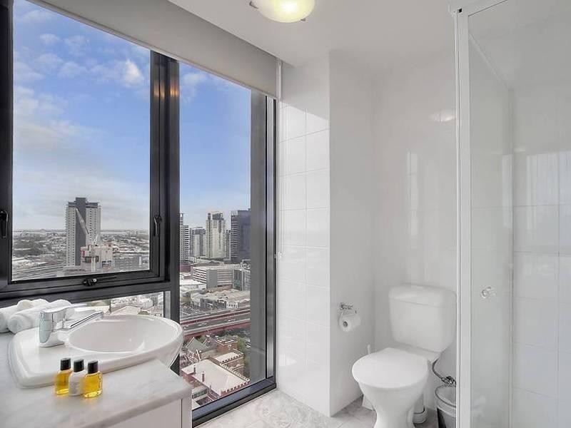 REF 21373/100 Kavanagh Street, Southbank VIC 3006