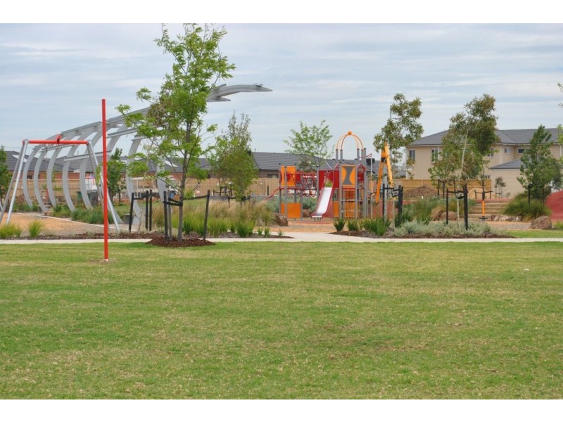 22 Maddock Street, Point Cook VIC 3030