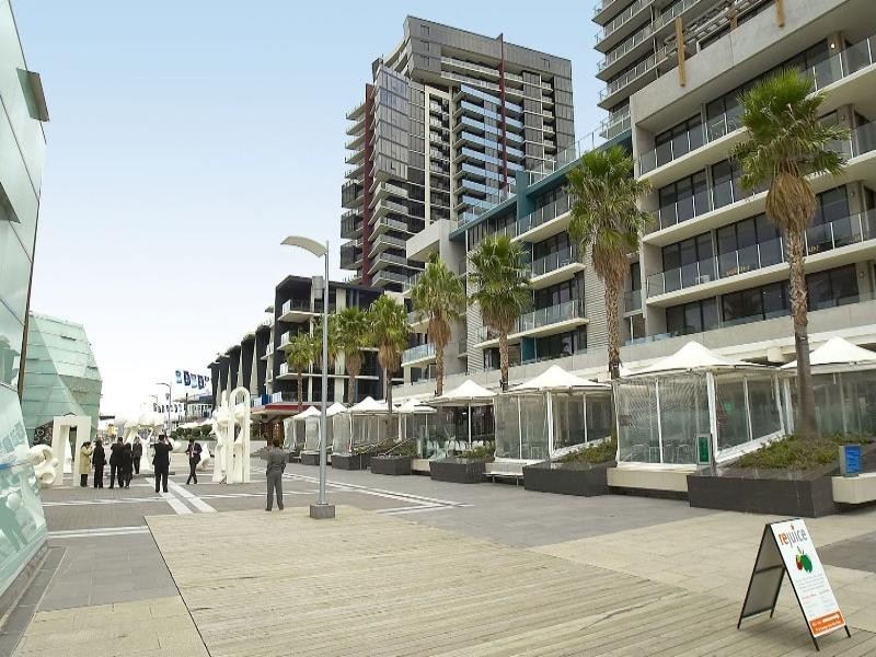 514/15 Caravel Lane, Docklands VIC 3008