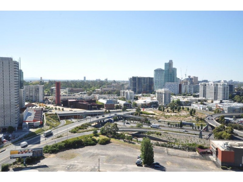 REF 21379/100 Kavanagh Street, Southbank VIC 3006