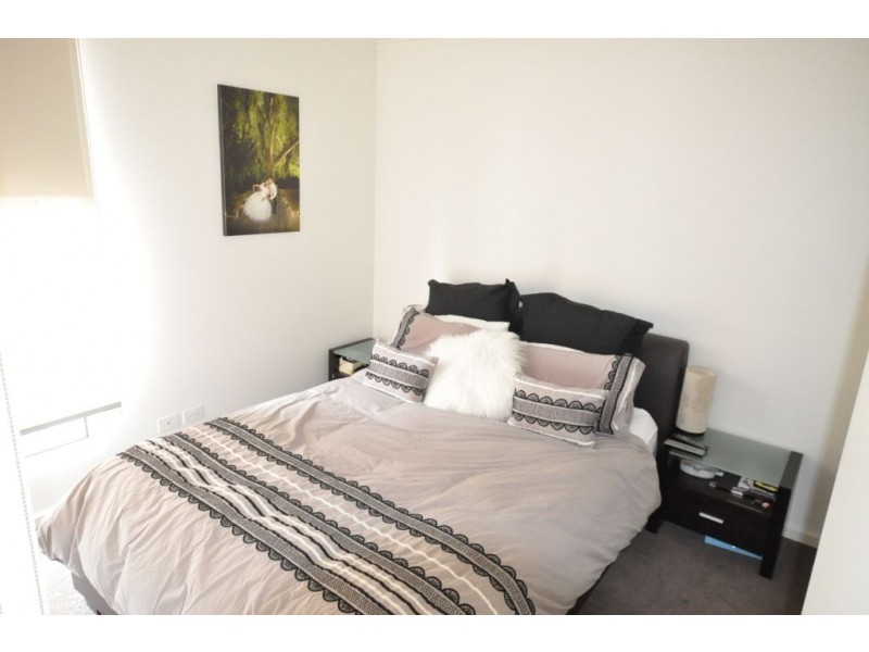 REF 21403/58 Jeffcott Street, West Melbourne VIC 3003