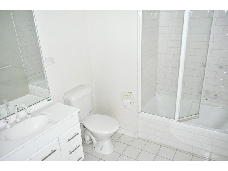 REF 21413/88 Southbank Boulevard, Southbank VIC 3006