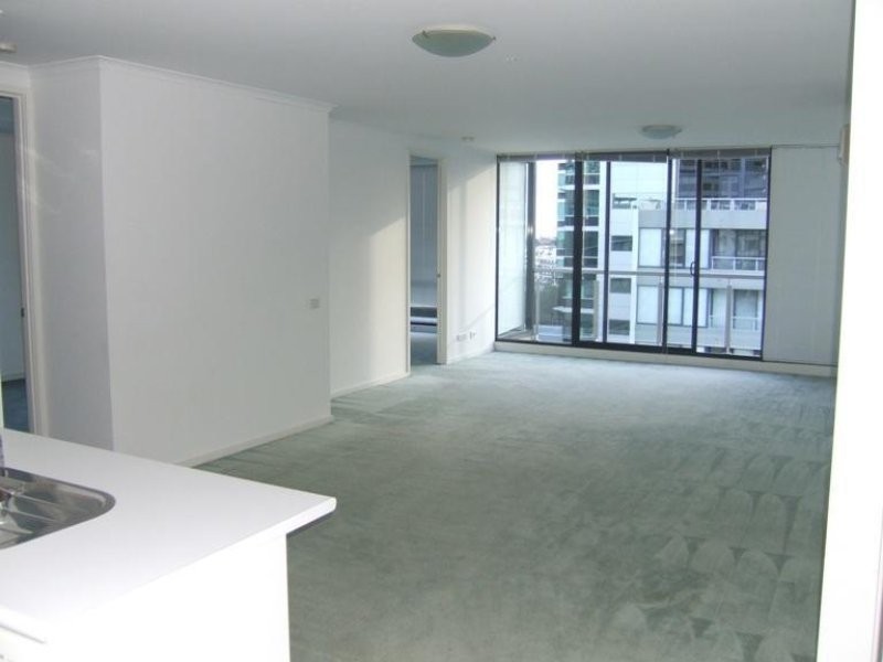 REF 21415/63 Dorcas Street, South Melbourne VIC 3205