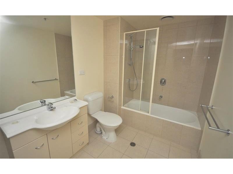 REF 21422/163 City Road, Southbank VIC 3006