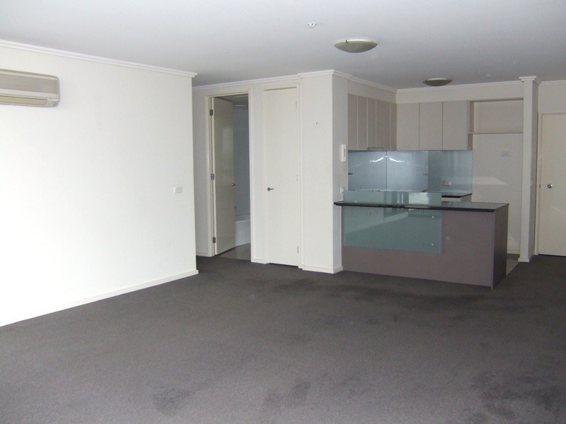 REF 21223/88 Kavanagh Street, Southbank VIC 3006