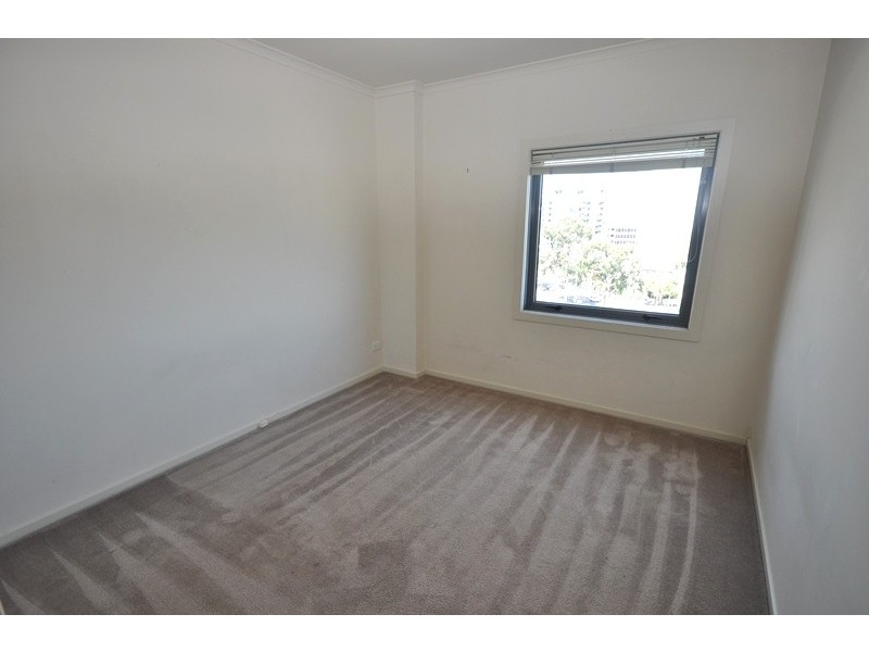 REF 21432/88 Park Street, South Melbourne VIC 3205