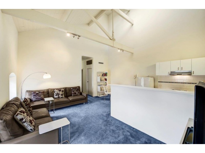 21 Wiltshire Drive, Kew VIC 3101